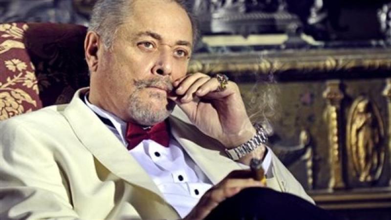 فن الراحل محمود عبد العزيز
