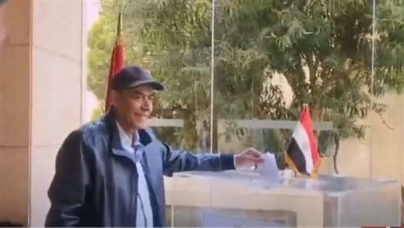 أحمد بدير يصوّت في الانتخابات الرئاسية بـ لبنان | فيديو