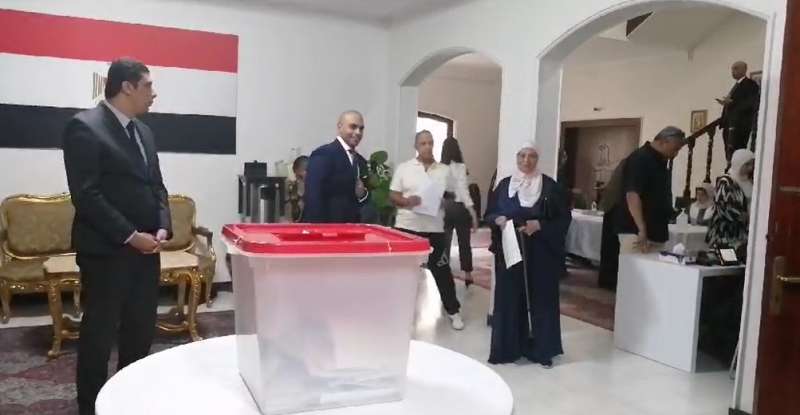 سفير مصر لدى كينيا: إقبال كبير من الناخبين على اللجان للمشاركة في الانتخابات
