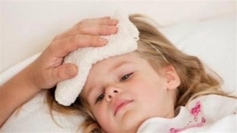 5 سلوكيات خاطئة امتنعي عنهم عند علاج السخونية عند الأطفال