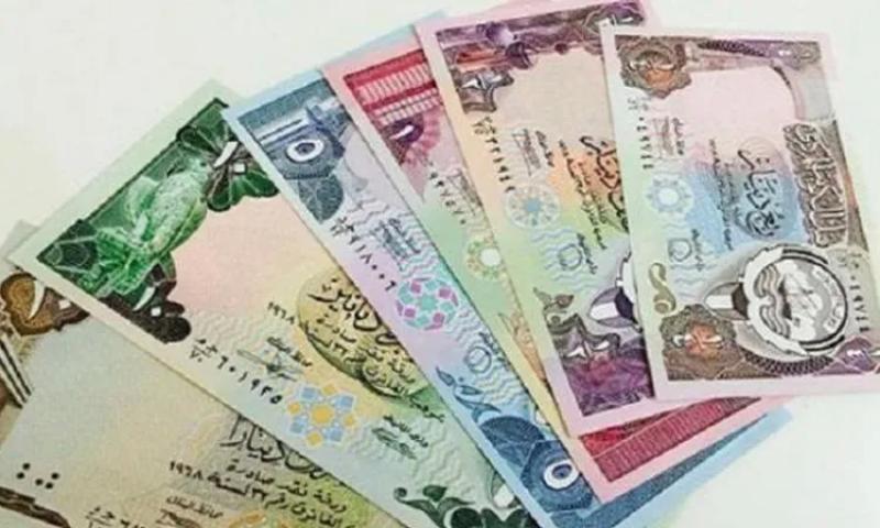 سعر الدينار الكويتى اليوم الجمعة