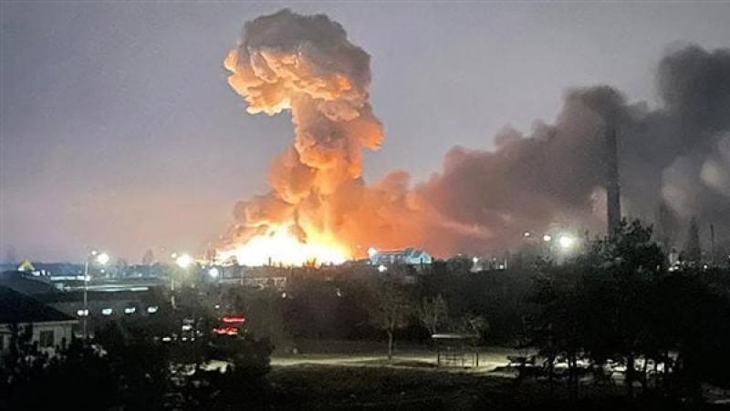 مراسل القاهرة الإخبارية: دوى انفجار فى بلدة بيلاتسيركف جنوب العاصمة الأوكرانية