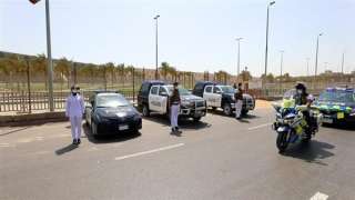 ضبط قضيتي تهريب بضائع ومخدرات.....