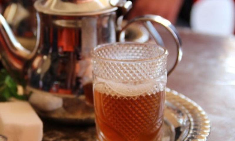 خبير تغذية: الشاي الثقيل يقي من أمراض القلب