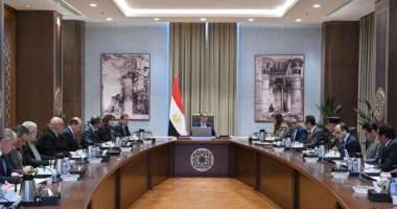 مدبولي يتابع الموقف التنفيذي لمشروعات تطوير الريف المصري