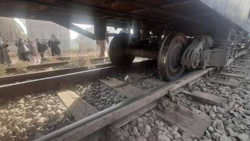 إصابة شخص سقط من القطار بمحطة طلخا في الدقهلية