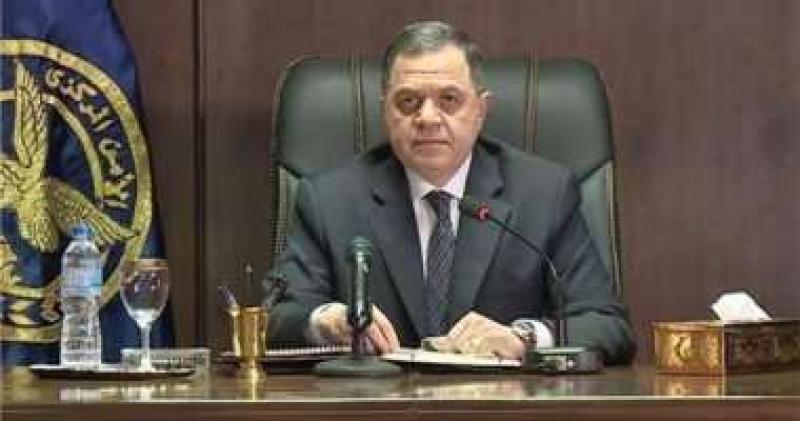 وزير الداخلية يهنئ الرئيس السيسي بمناسبة الاحتفال بذكرى الإسراء والمعراج
