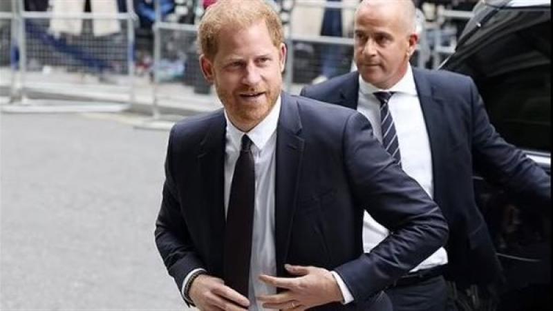 الأمير هاري يصل إلى بريطانيا لدعم الملك تشارلز بعد إعلان إصابته بالسرطان