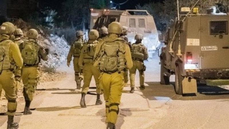 اندلاع مواجهات عنيفة بين الفلسطينيين والاحتلال ببلدة الخضر