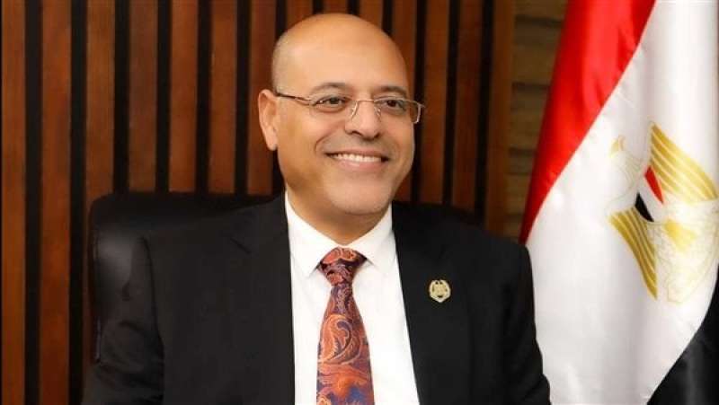 رئيس اتحاد عمال مصر: الرئيس دائمًا ينتصر للعامل المصري