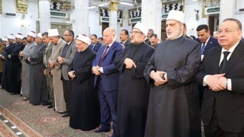 محافظ القاهرة يشهد الاحتفال بمناسبة ذكرى الإسراء والمعراج بمسجد السيدة نفيسة