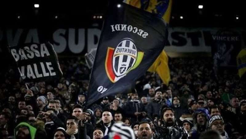 عقاب جماعي من جماهير يوفنتوس للاعبي فريقهم بعد الهزيمة أمام أودينيزي (فيديو)