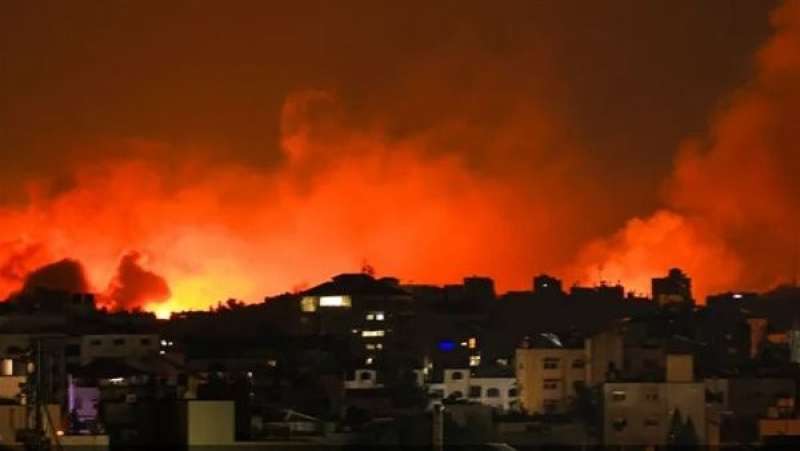الطيران الحربي الإسرائيلي يشن غارات على المناطق الغربية لشمال قطاع غزة