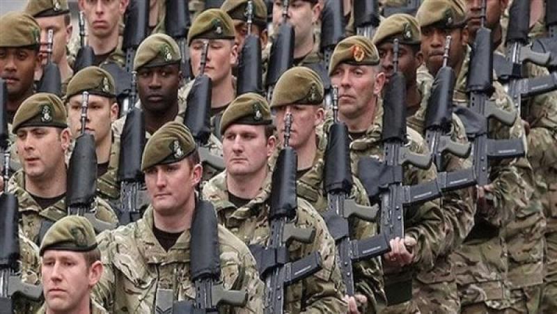 وزير الدفاع البريطاني يتحدث عن إعادة النظر في فرض التجنيد الإجباري حال نشوب حرب عالمية