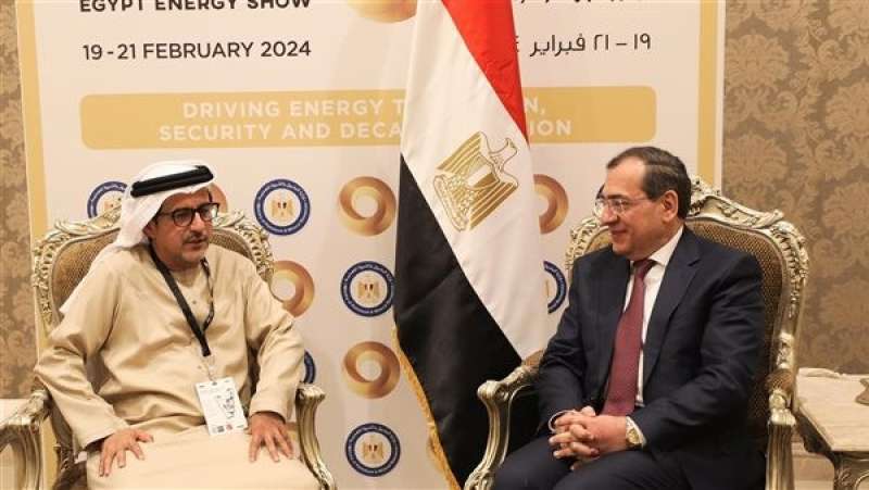 بحث دعم التعاون المشترك بين قطاع البترول وشركة أدنوك الإماراتية
