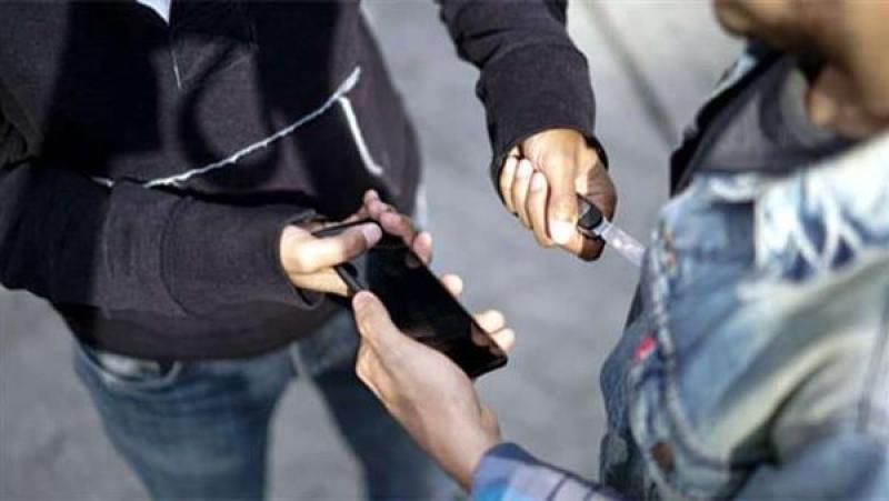 عصابة أوسيم: سرقنا 6 هواتف من المواطنين بأسلوب المغافلة