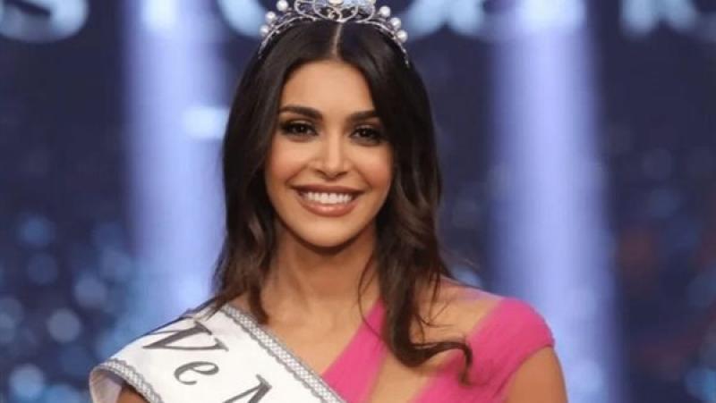 ياسمينا زيتون ملكة جمال لبنان تفوز على نساء العالم في مسابقة كبري بالهند|فيديو