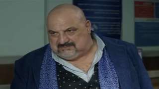 خالد الصاوي يكتشف علاقة ابنته...